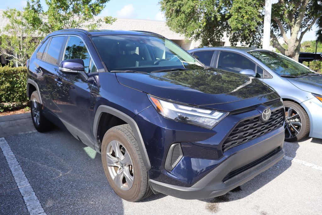 2024 Toyota RAV4 XLE 6