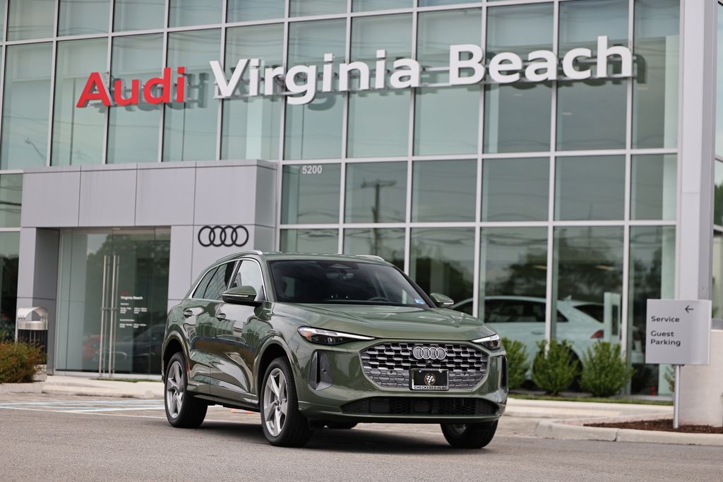 District Green Metallic 2026 Audi Q5 SUV / Crossover All-Wheel Drive 7-Speed Automatic