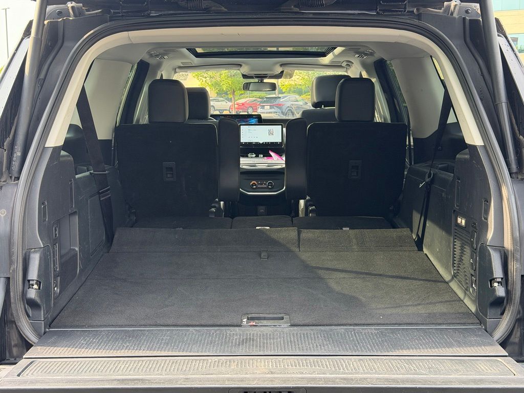 2025 Ford Expedition Platinum MAX