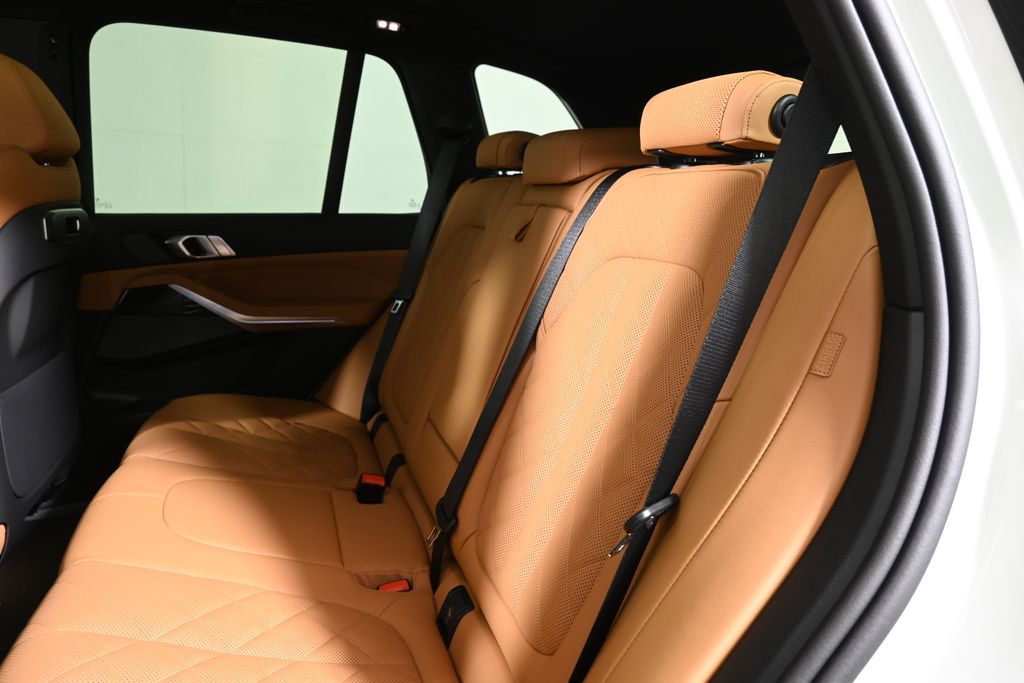 Thumbnail: 2026 BMW X5 - 4