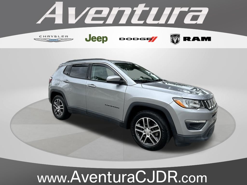 Billet Silver Metallic Clearcoat 2019 Jeep Compass Latitude FWD SUV / Crossover Front-Wheel Drive 6-Speed Automatic
