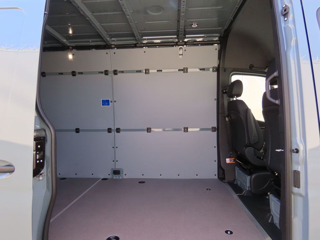 Thumbnail: 2026 Mercedes-Benz Sprinter - 26