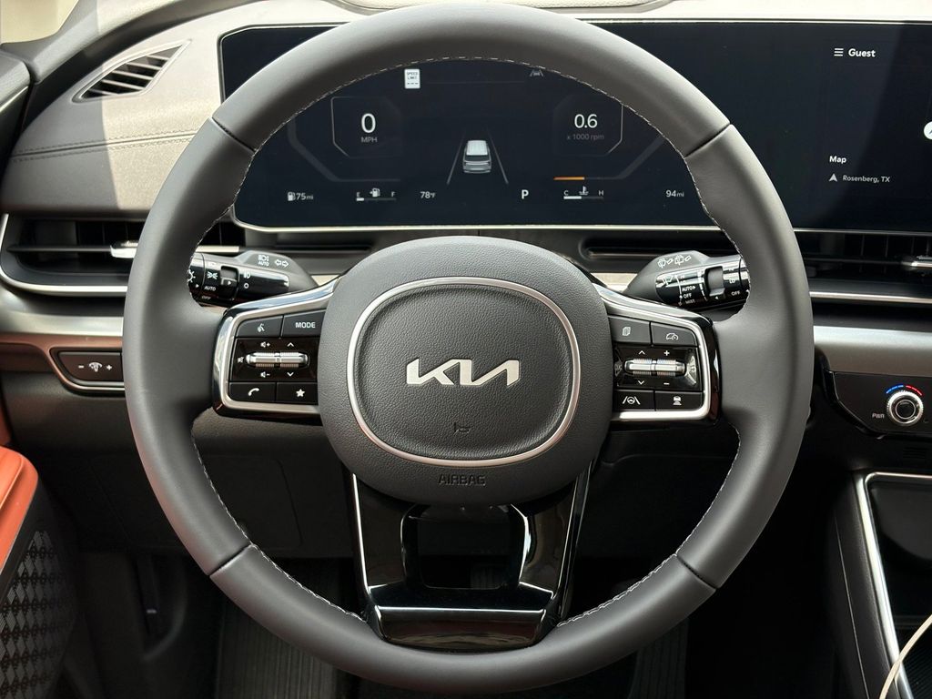 New 2026 Kia Carnival MPV Van