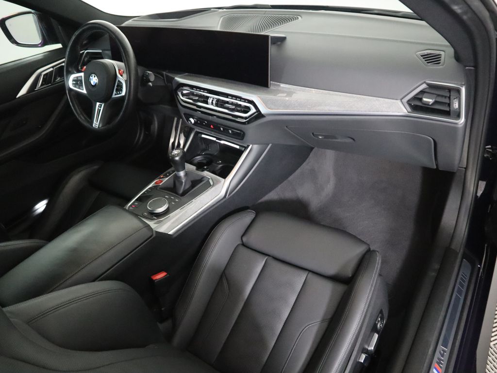 Thumbnail: 2024 BMW M4 - 17