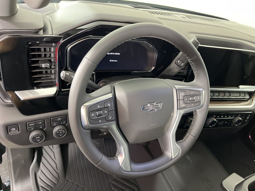 Thumbnail: 2026 Chevrolet Silverado 1500 - 25
