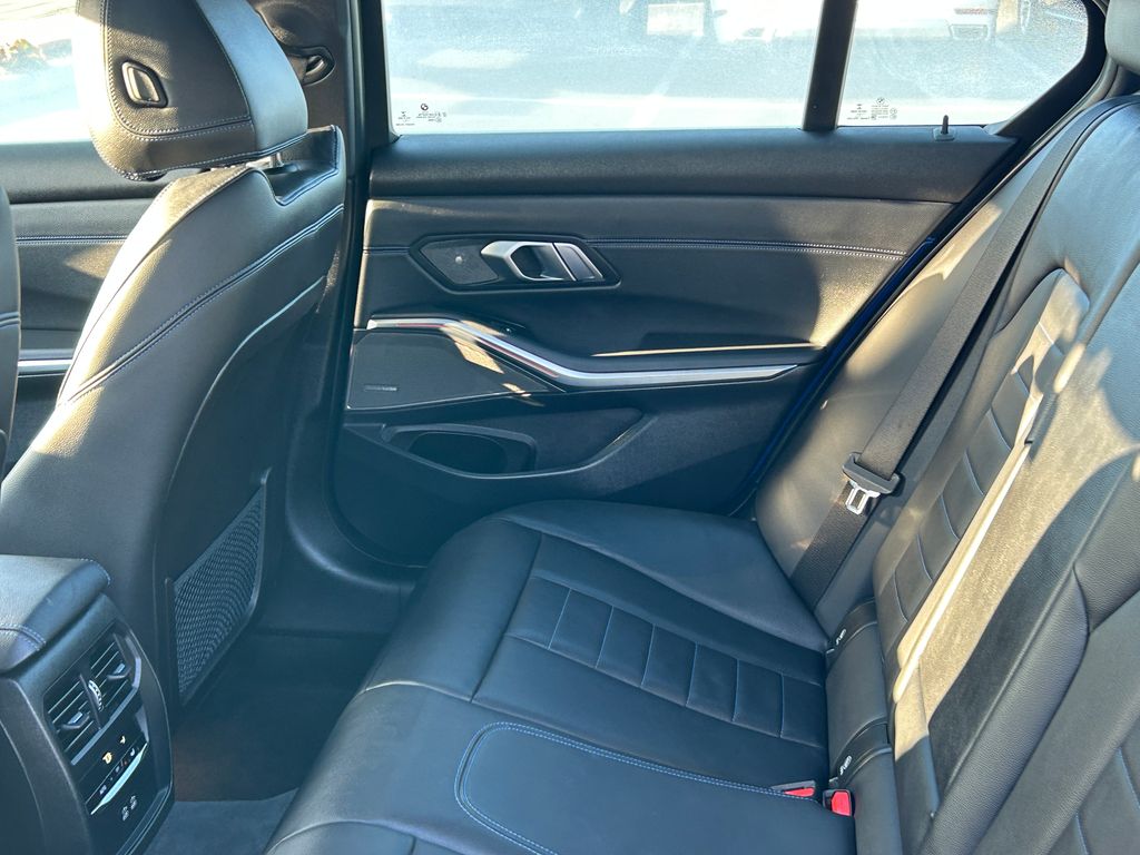 Thumbnail: 2021 BMW 3 Series - 29