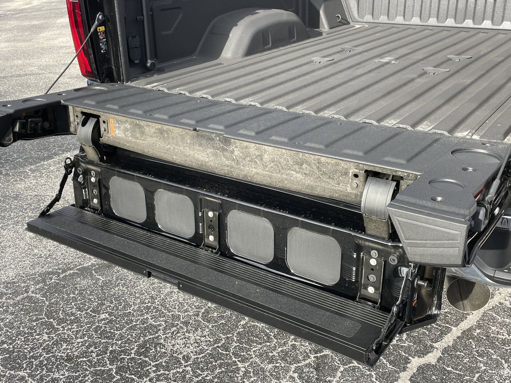 new 2025 GMC Sierra 2500HD car, priced at $75,148