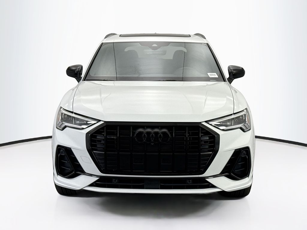 Thumbnail: 2025 Audi Q3 - 2