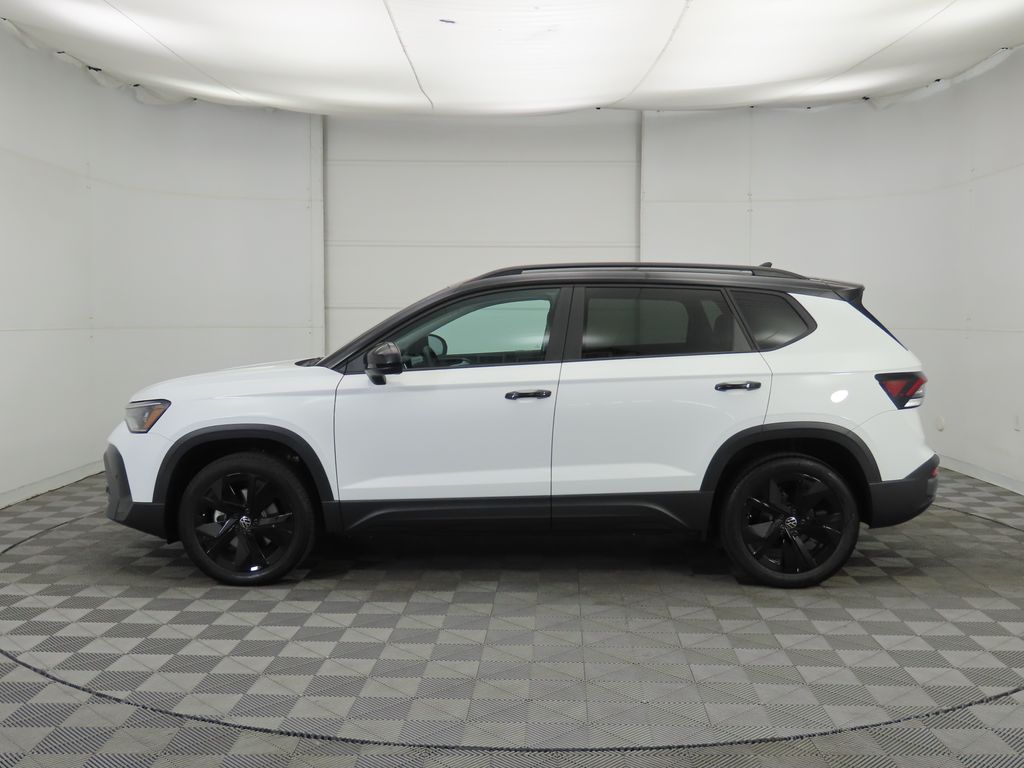 Thumbnail: 2026 Volkswagen Taos - 8