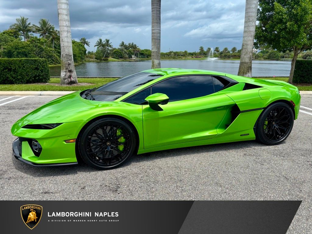 Green (Verde Selvans Metallic) 2026 Lamborghini Temerario AWD Coupe All-Wheel Drive 8-Speed Dual Clutch