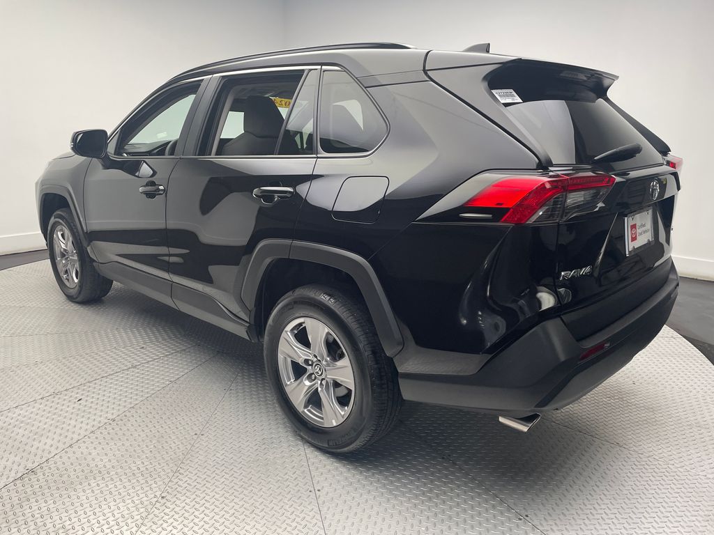 2024 Toyota RAV4 XLE 7