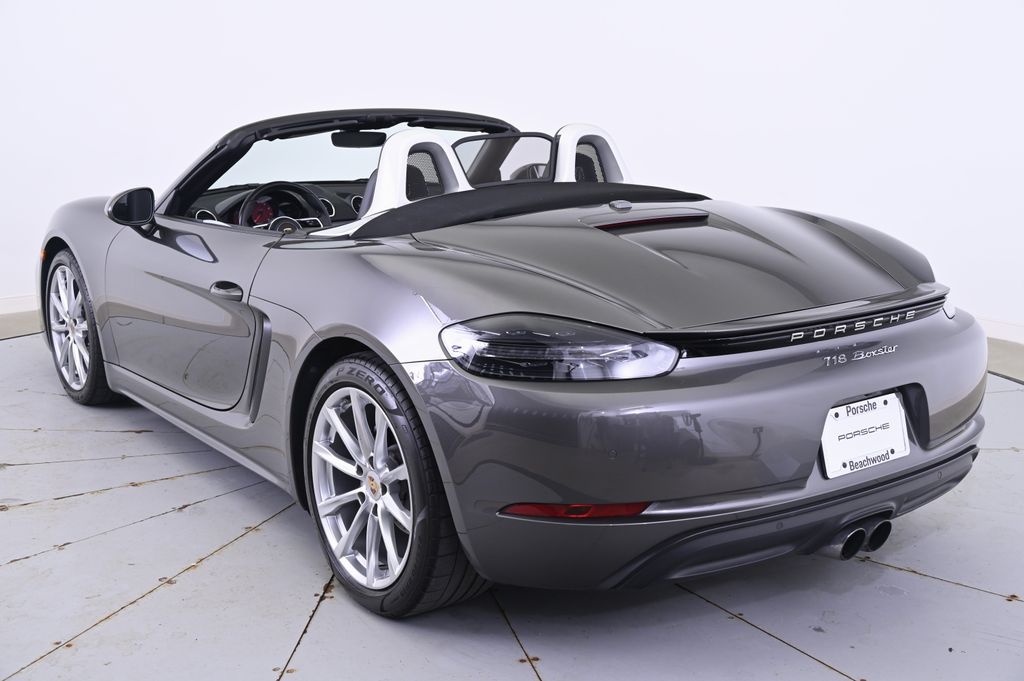 Thumbnail: 2021 Porsche 718 Boxster - 3
