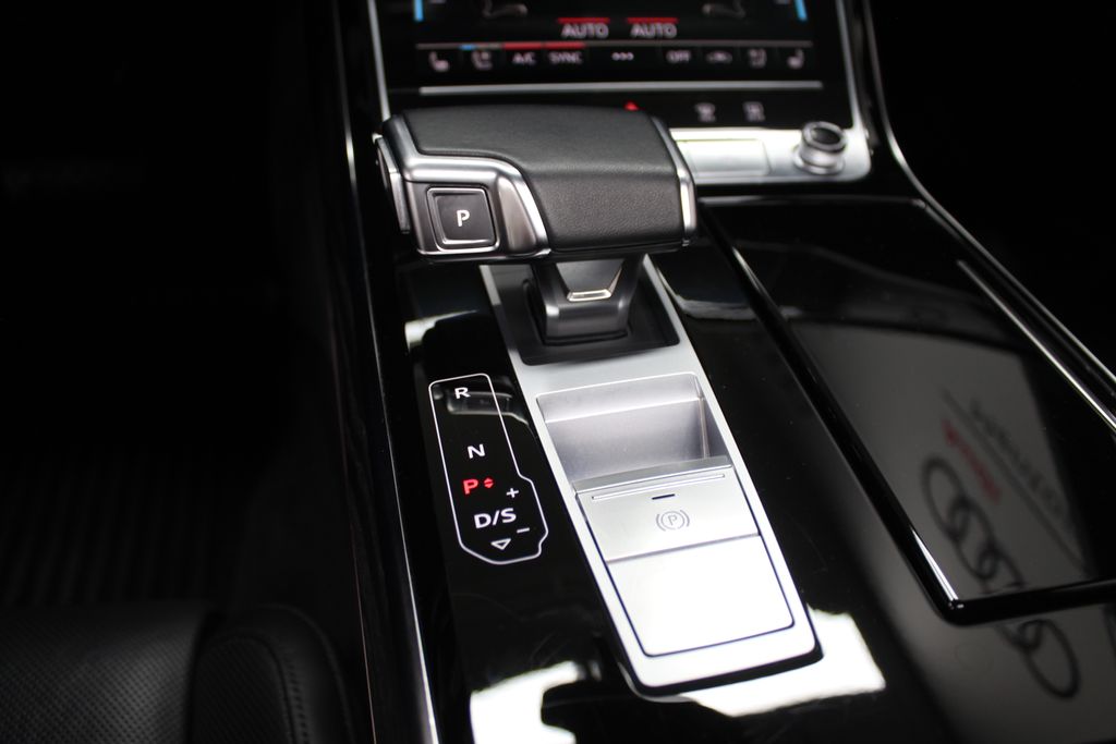 Thumbnail: 2023 Audi A8 - 15