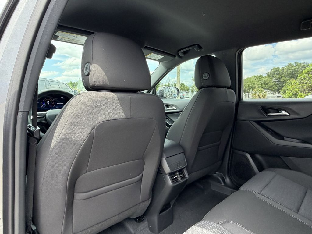 new 2026 Chevrolet Equinox car, priced at $27,295