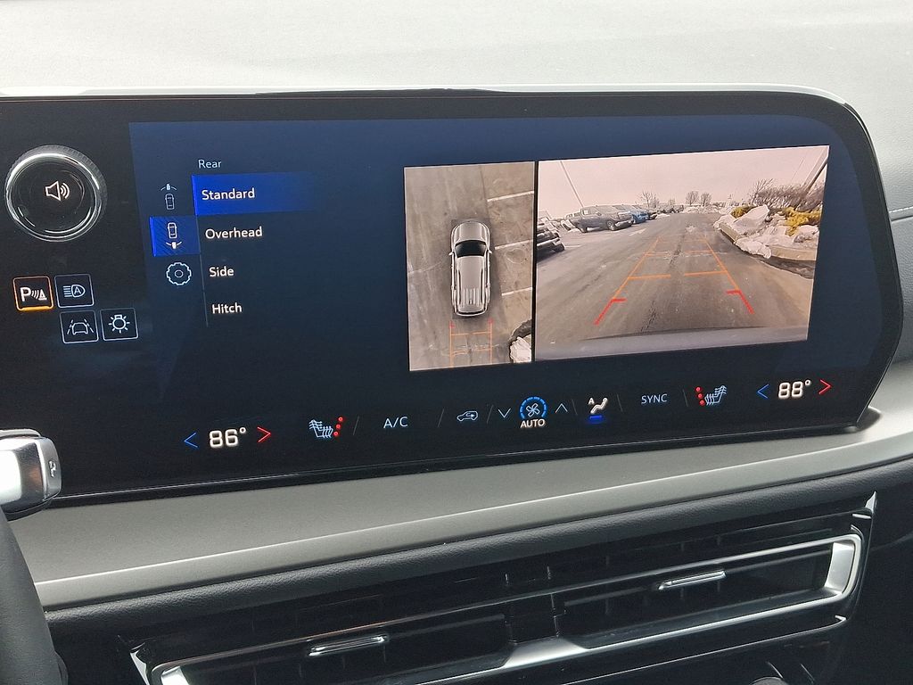 Thumbnail: 2025 Chevrolet Traverse - 19