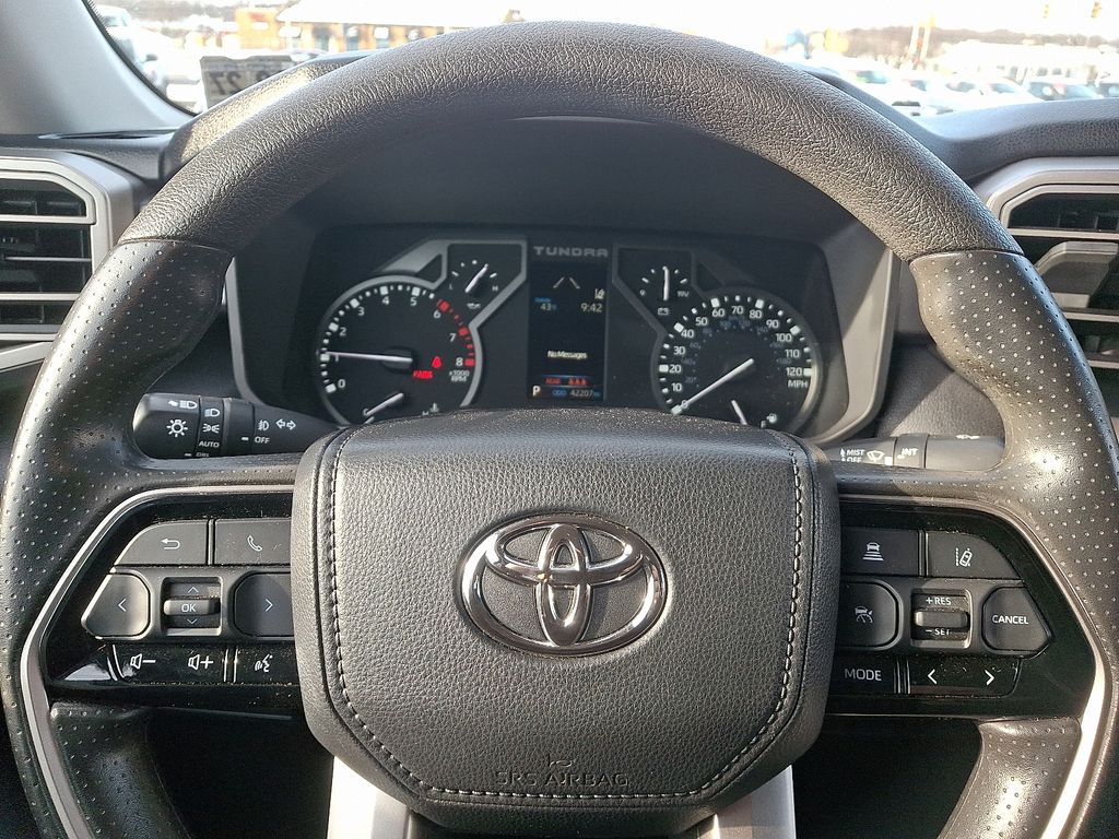 Thumbnail: 2023 Toyota Tundra - 19