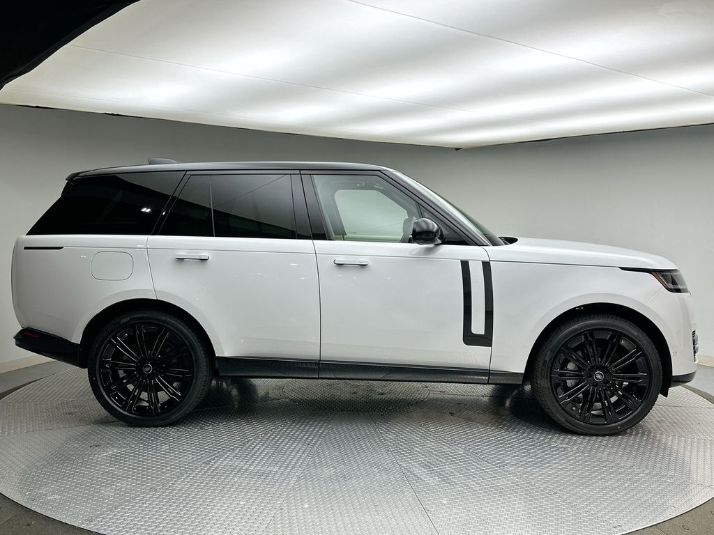 Thumbnail: 2025 Land Rover Range Rover - 4
