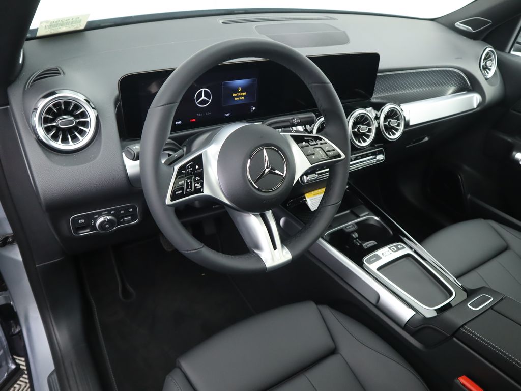 Thumbnail: 2026 Mercedes-Benz GLB - 9