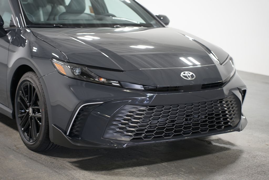 Thumbnail: 2025 Toyota Camry - 4