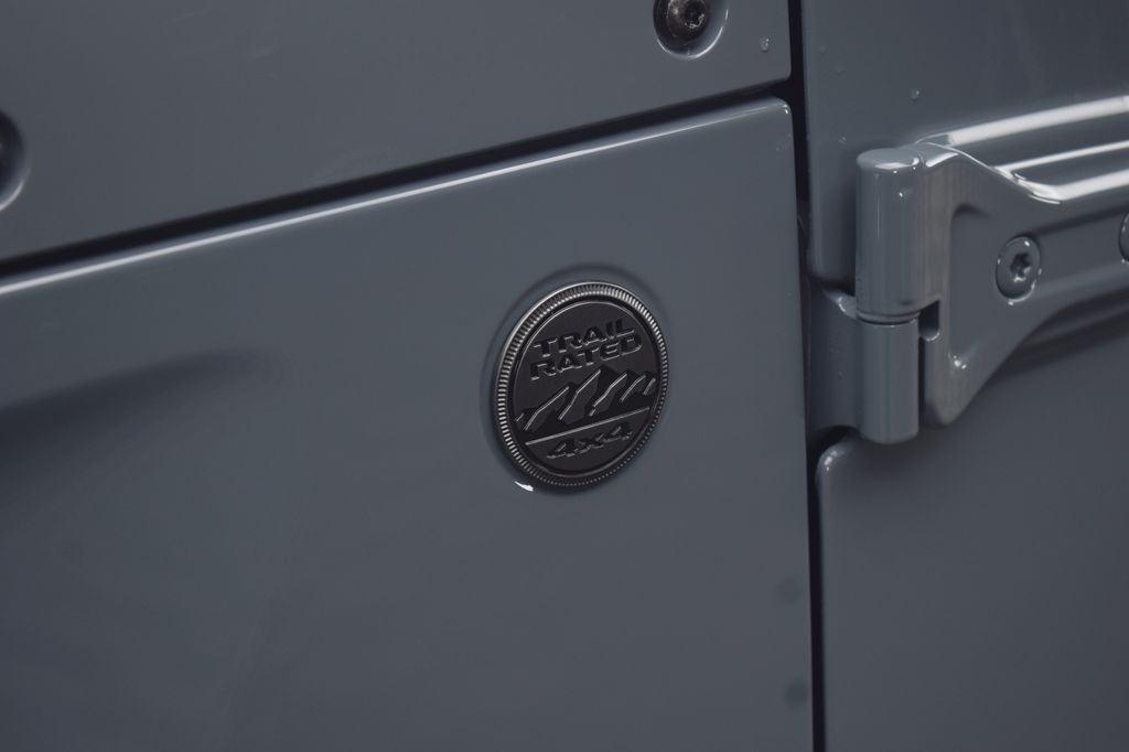 new 2026 Jeep Gladiator car, priced at $45,944