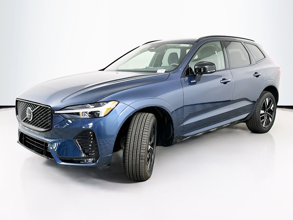 2026 Volvo XC60 B5 Core