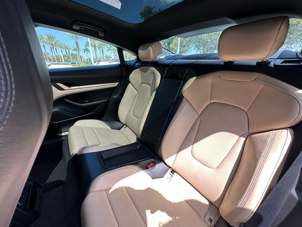2020 Porsche Taycan 4S 29