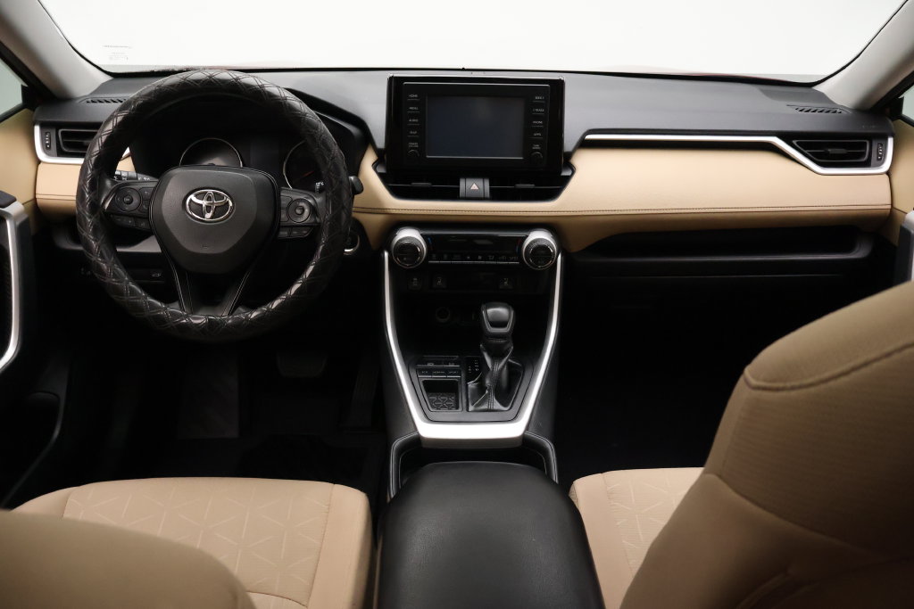 Thumbnail: 2019 Toyota RAV4 - 24