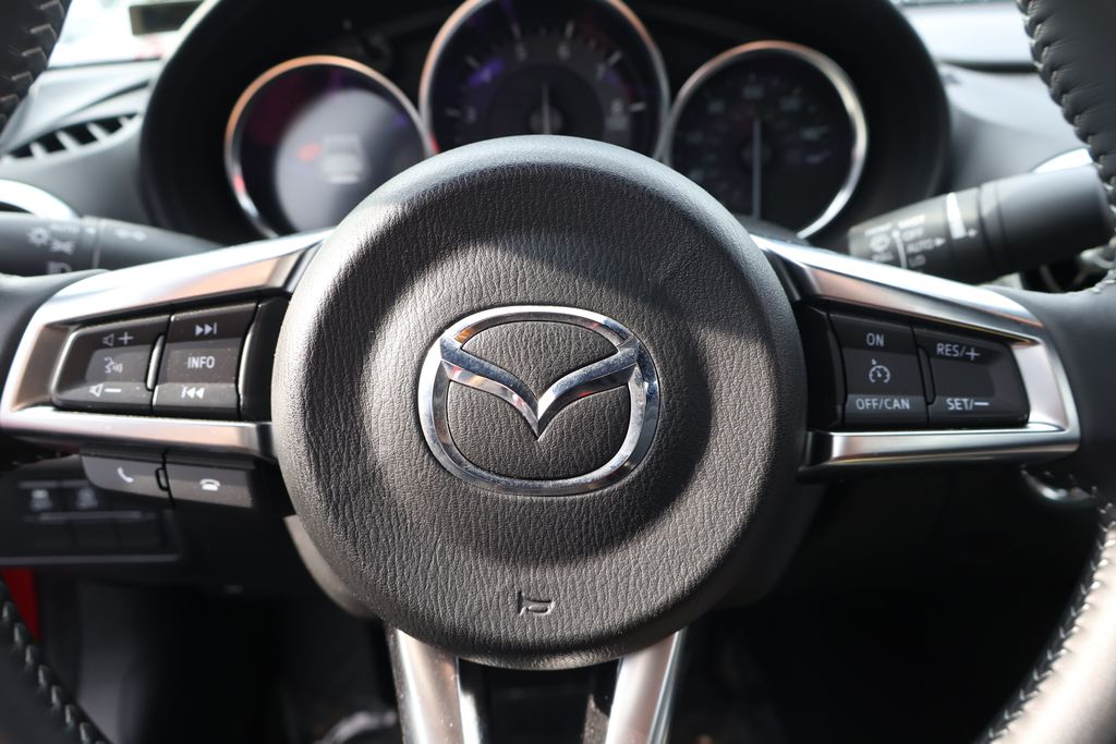 2022 Mazda MX-5 Miata Grand Touring 18