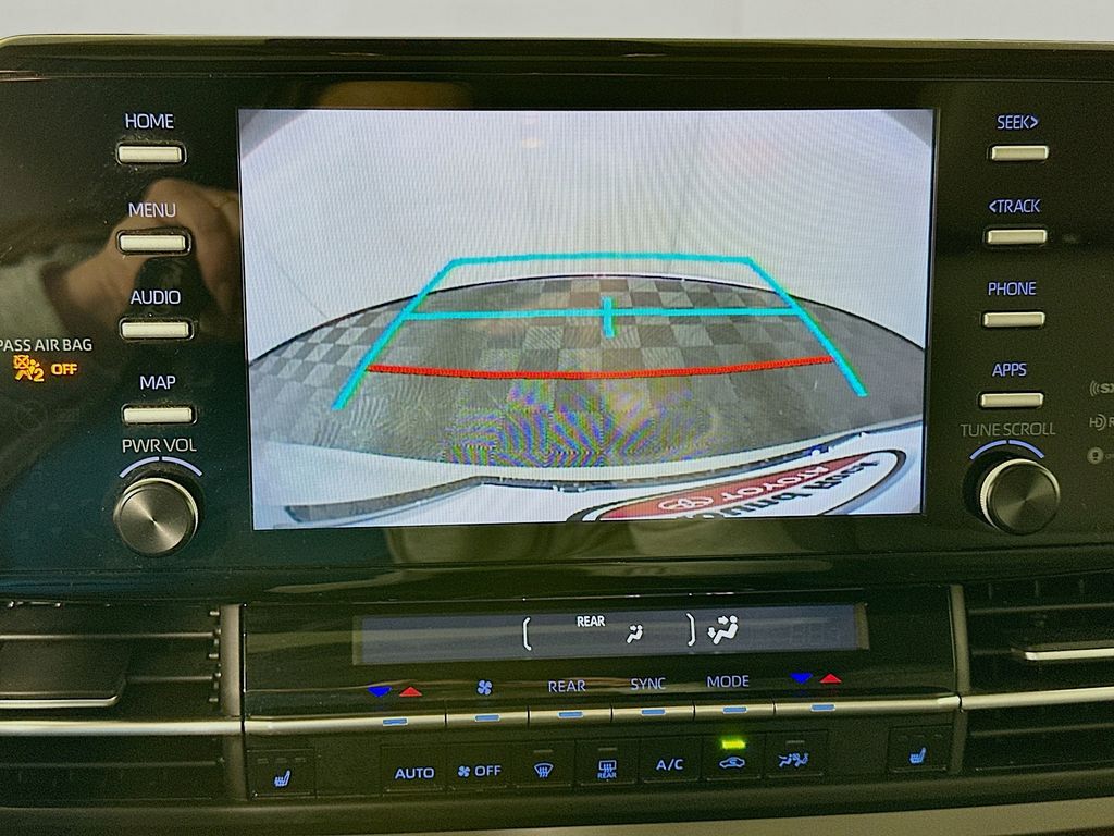 Thumbnail: 2024 Toyota Sienna - 13