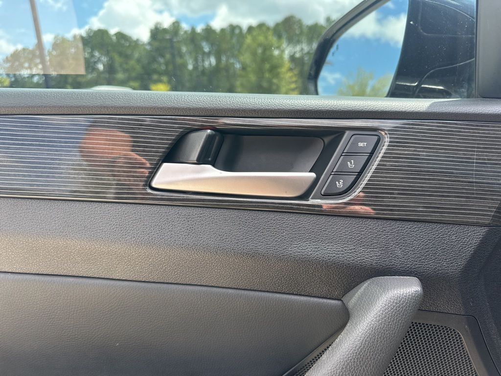 2018 Phantom Black Hyundai Sonata Limited FWD Sedan