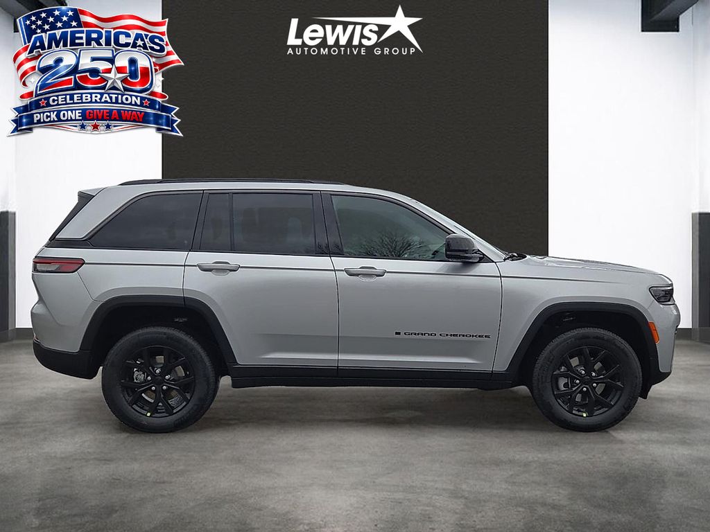 New 2026 Jeep Grand Cherokee Altitude For Sale in Farmington, AR