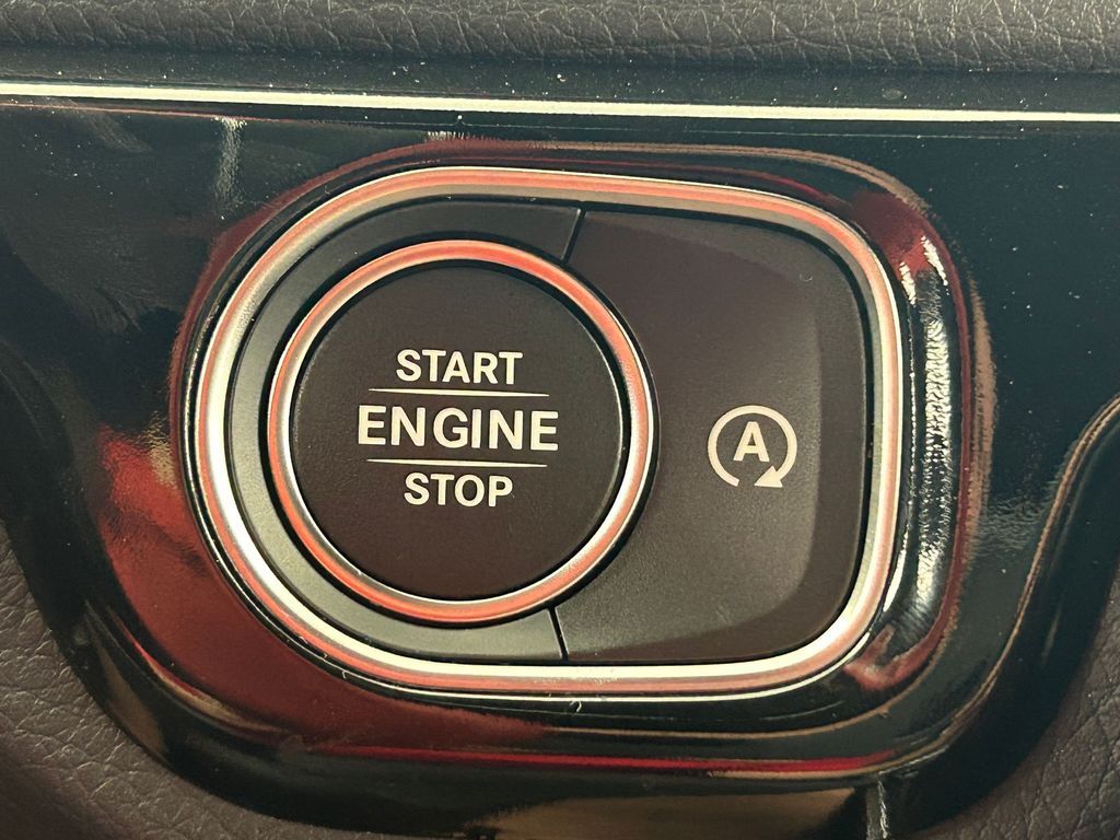 Used 2019 Iridium Silver Metallic Mercedes-Benz G 550 image 34