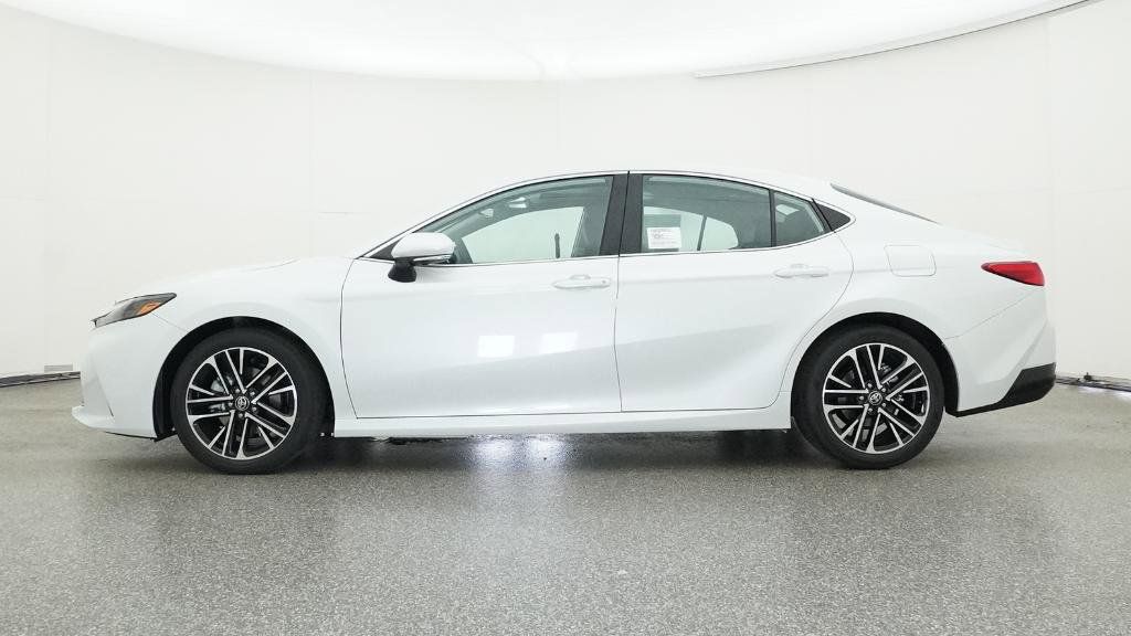 Thumbnail: 2025 Toyota Camry - 24