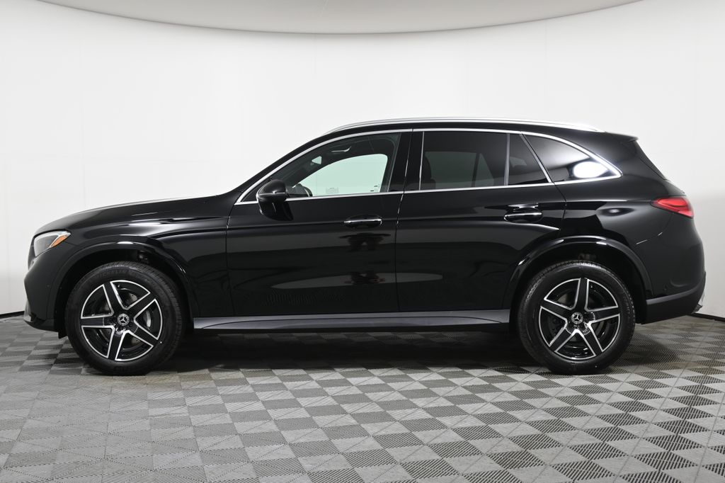 Thumbnail: 2026 Mercedes-Benz GLC - 2