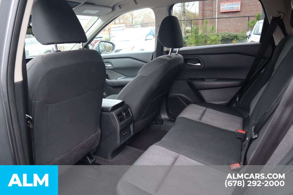 Used 2025 Gray Nissan SV image 17