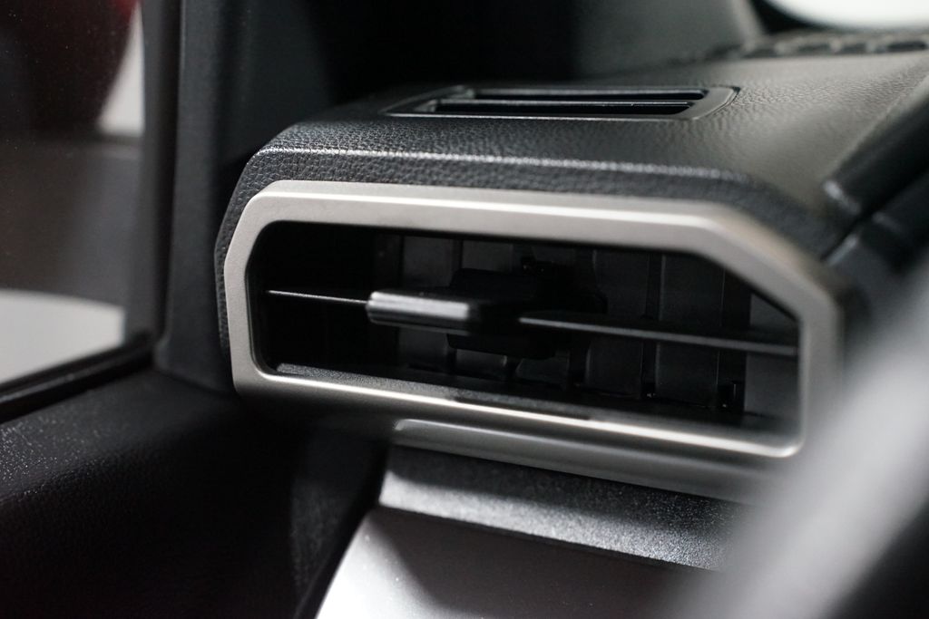 Thumbnail: 2025 Toyota Tacoma - 26