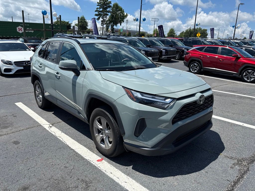 Lunar 2022 Toyota RAV4 SUV / Crossover Front-Wheel Drive 8-Speed Automatic