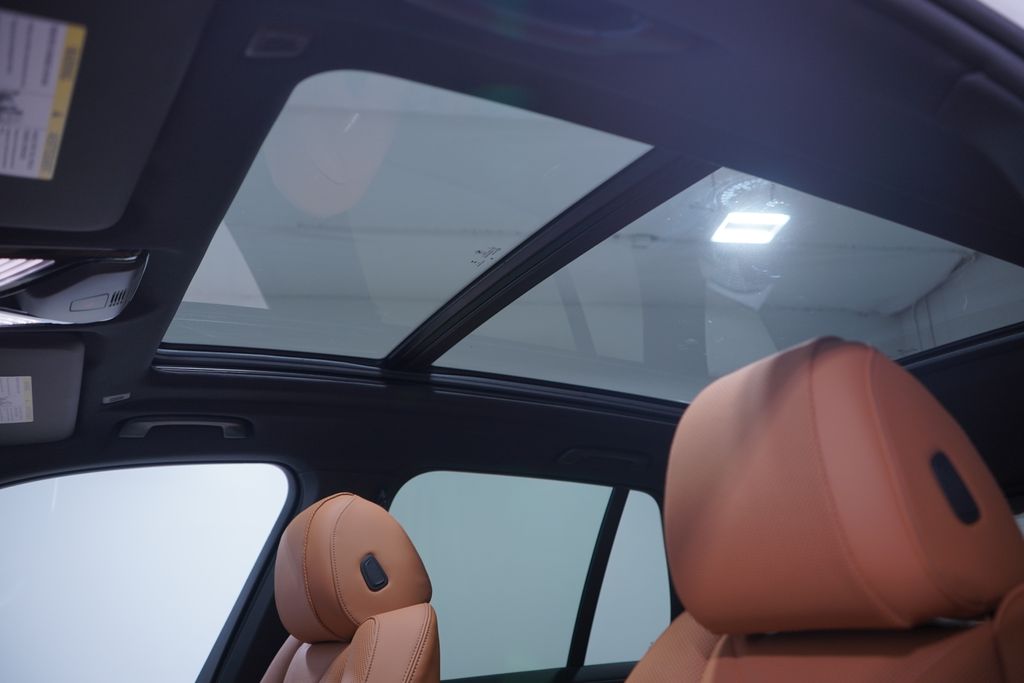 Thumbnail: 2026 BMW X5 - 8