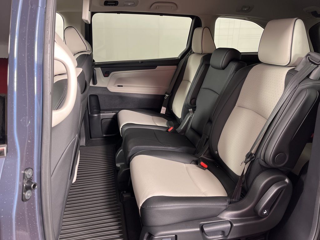 Thumbnail: 2026 Honda Odyssey - 23