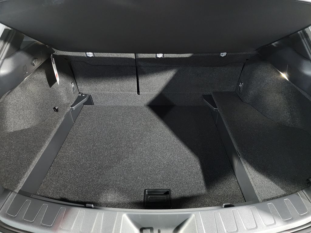Thumbnail: 2026 Lexus UX - 29