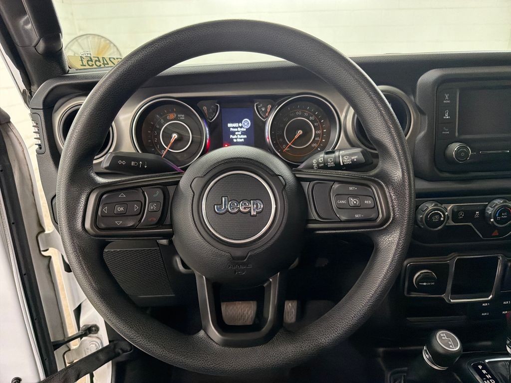 Certified Used 2021 White Jeep Unlimited Willys image 18