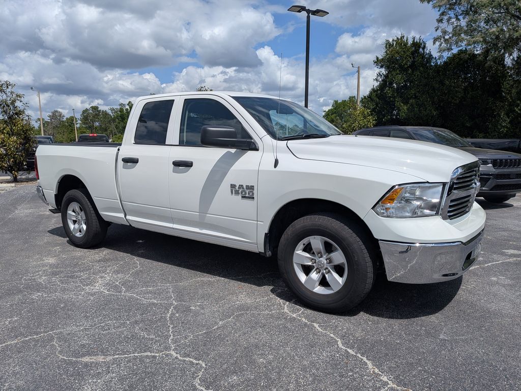 2024 RAM 1500 Classic SLT Quad Cab 4WD