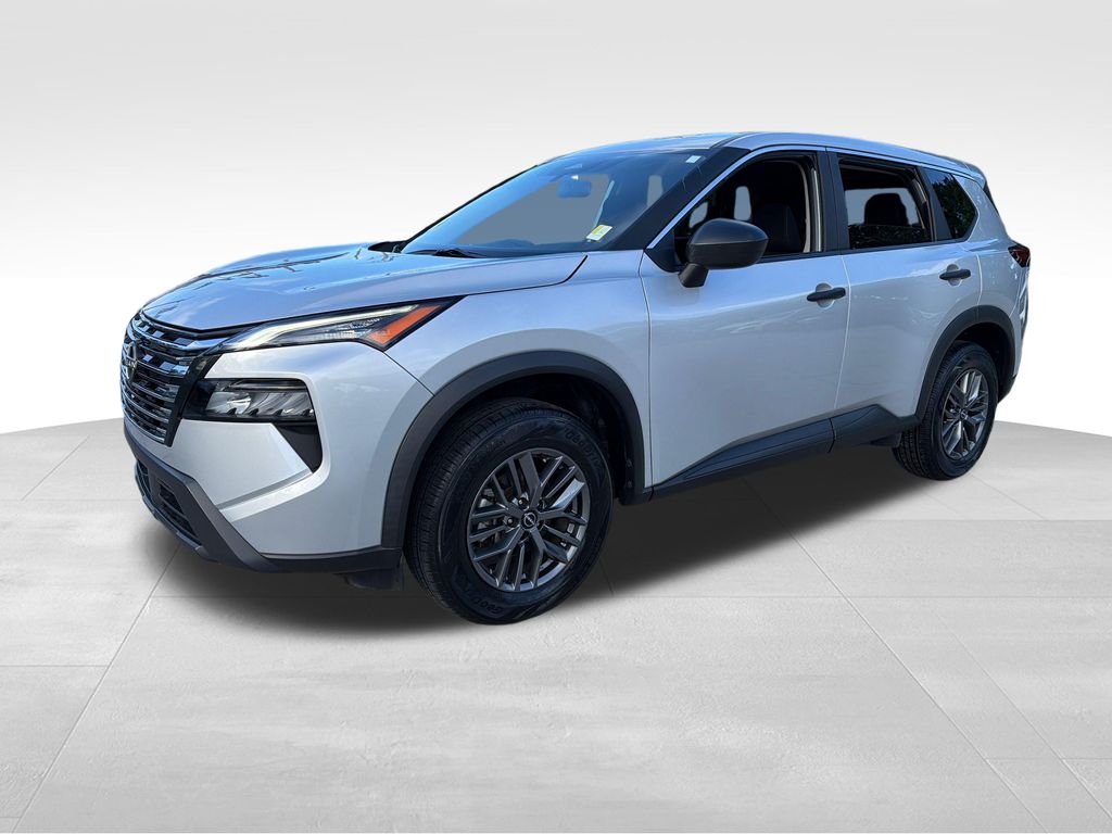 View vehicle photo 3