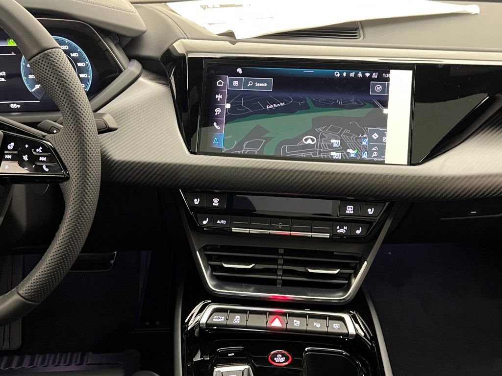 Thumbnail: 2026 Audi e-tron GT - 17