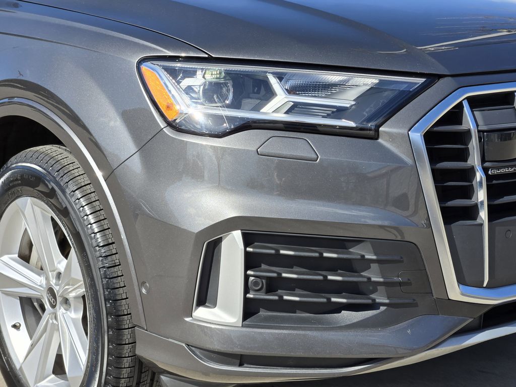 used 2023 Audi Q7 car, priced at $38,294
