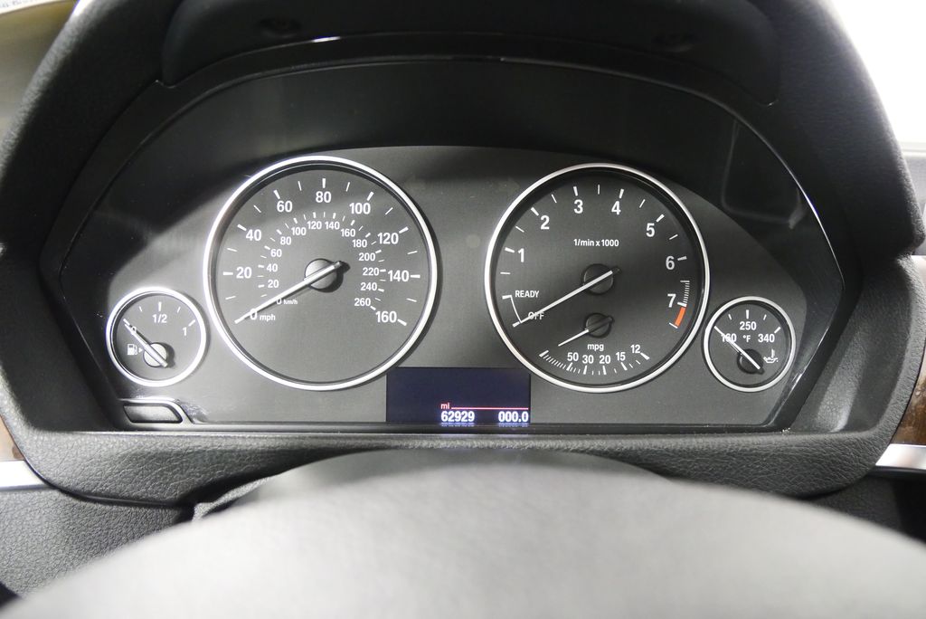 Thumbnail: 2015 BMW 3 Series - 22