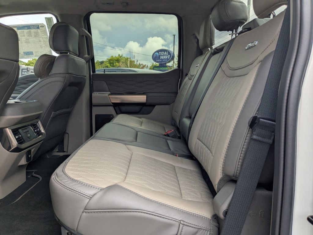 2025 Ford F-250 Platinum