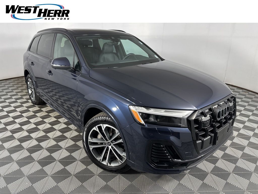 2025 Audi Q7 Premium
