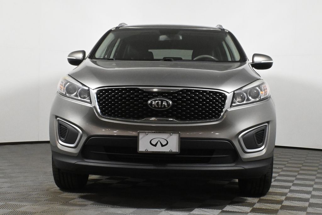2016 Kia Sorento LX 10