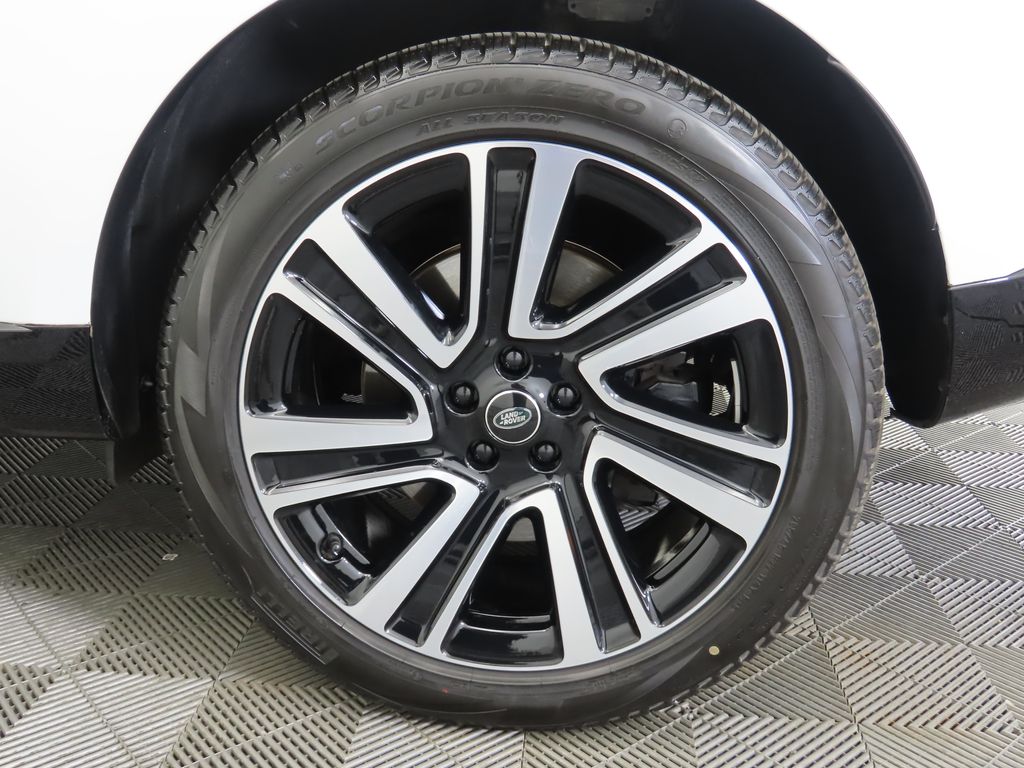 Thumbnail: 2023 Land Rover Range Rover - 30